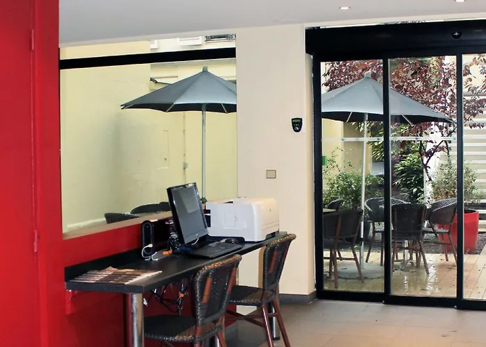 Newhotel Saint Lazare